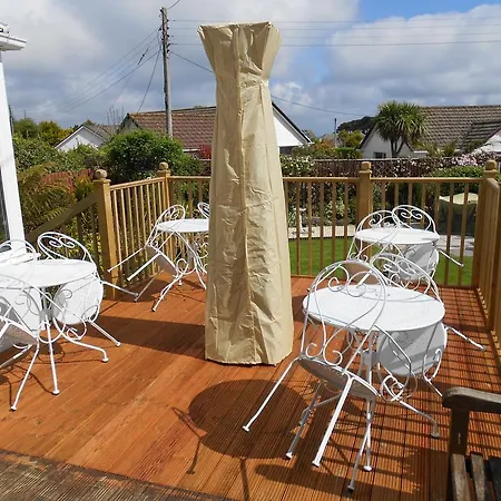 Downsfield 5*