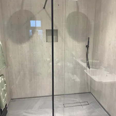 Nocleg ze śniadaniem Downsfield 5*