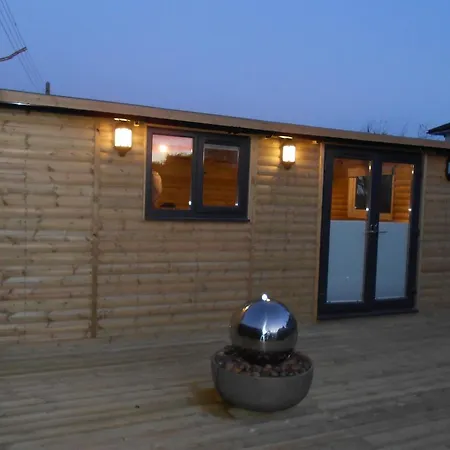 Downsfield 5*