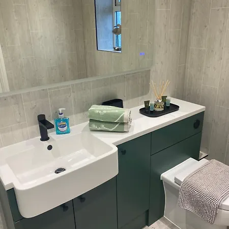 Downsfield 5*