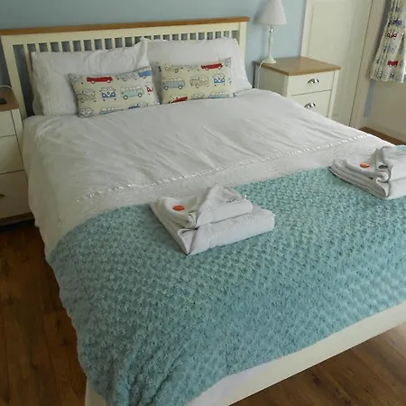 Downsfield 5* St Ives